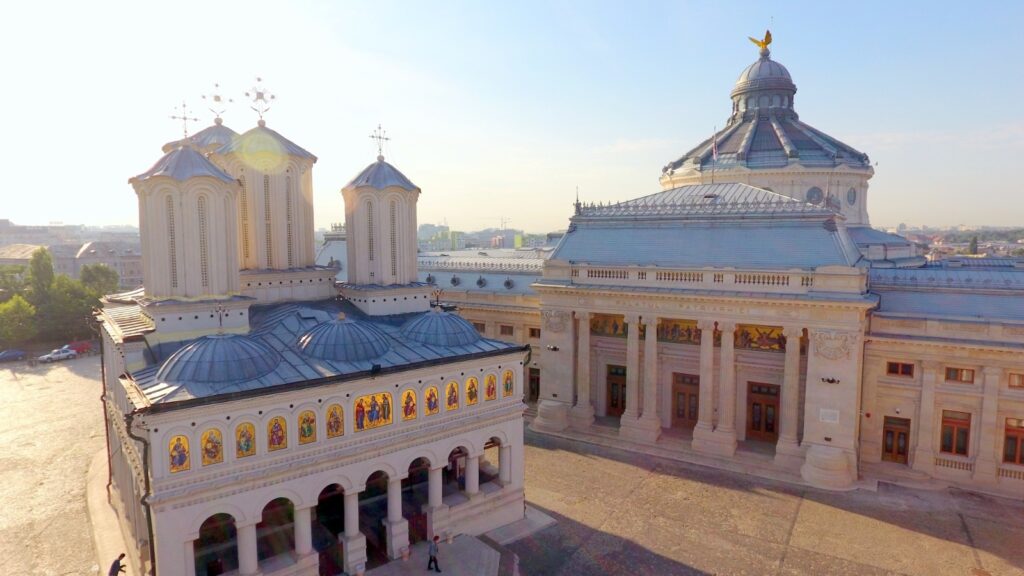 Taxele de timbru pentru imobilele revendicate de cultele religioase ar putea fi anulate