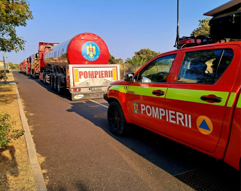 Misiunea pompierilor români din Franța, prelungită cu două săptămâni