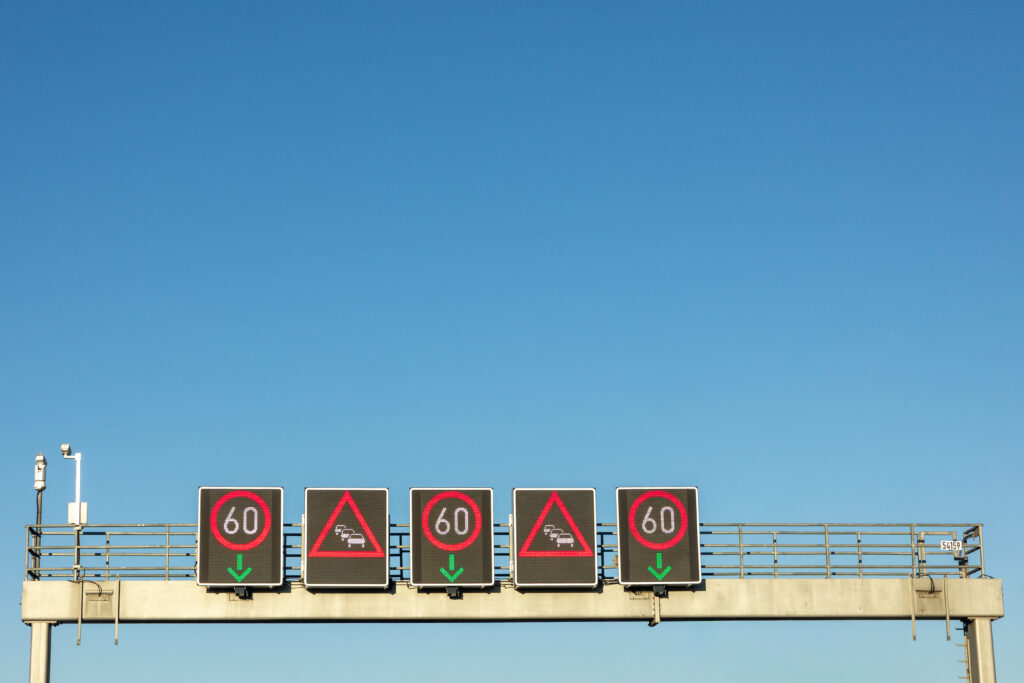 Ai primit o amendă pe o șosea din Italia? Iată ce trebuie să verifici