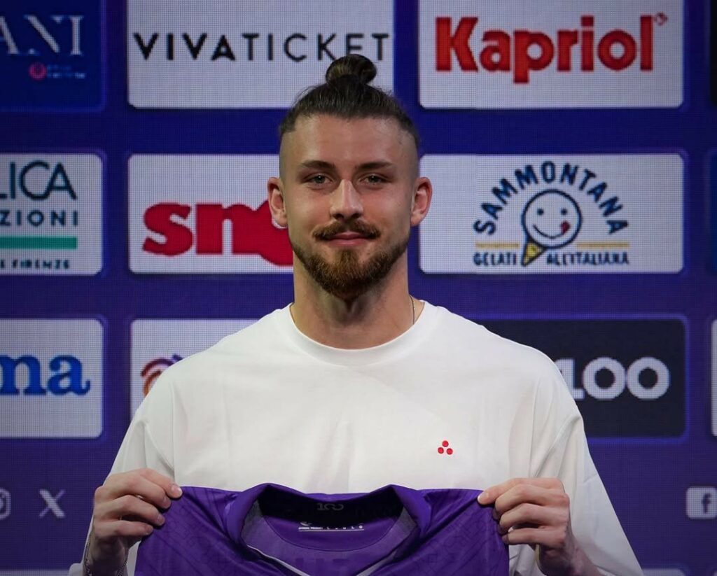 Radu Drăgușin, la prezentarea oficială de la Fiorentina: Vreau să obțin rezultate importante