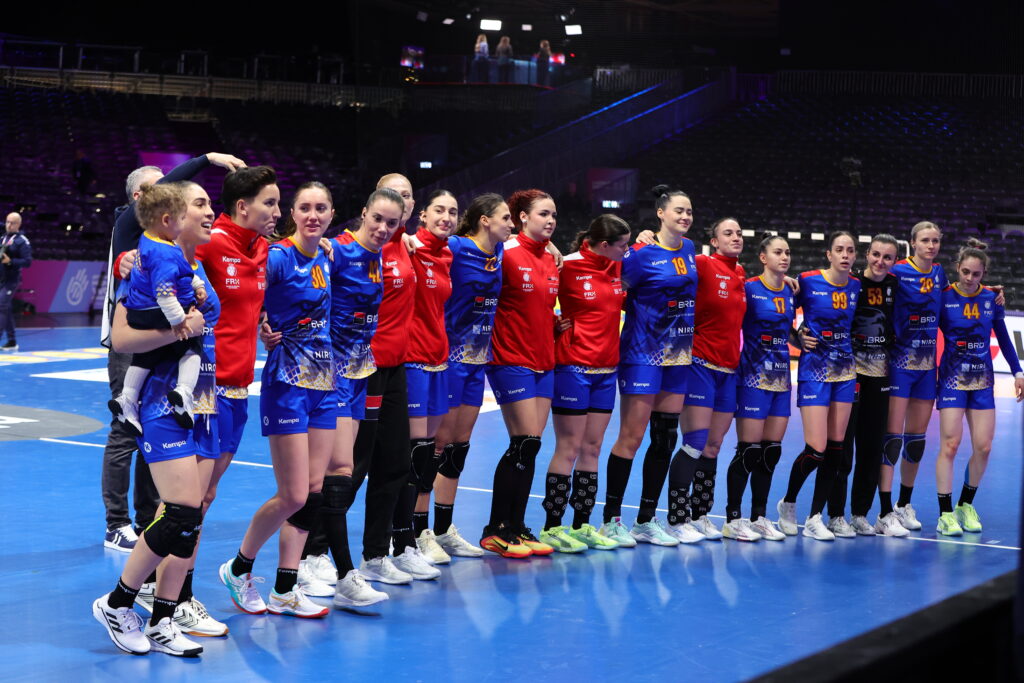 S-au stabilit orele meciurilor de la turneul final EHF EURO Cup la handbal feminin, organizat la București. România întâlnește Danemarca în semifinale