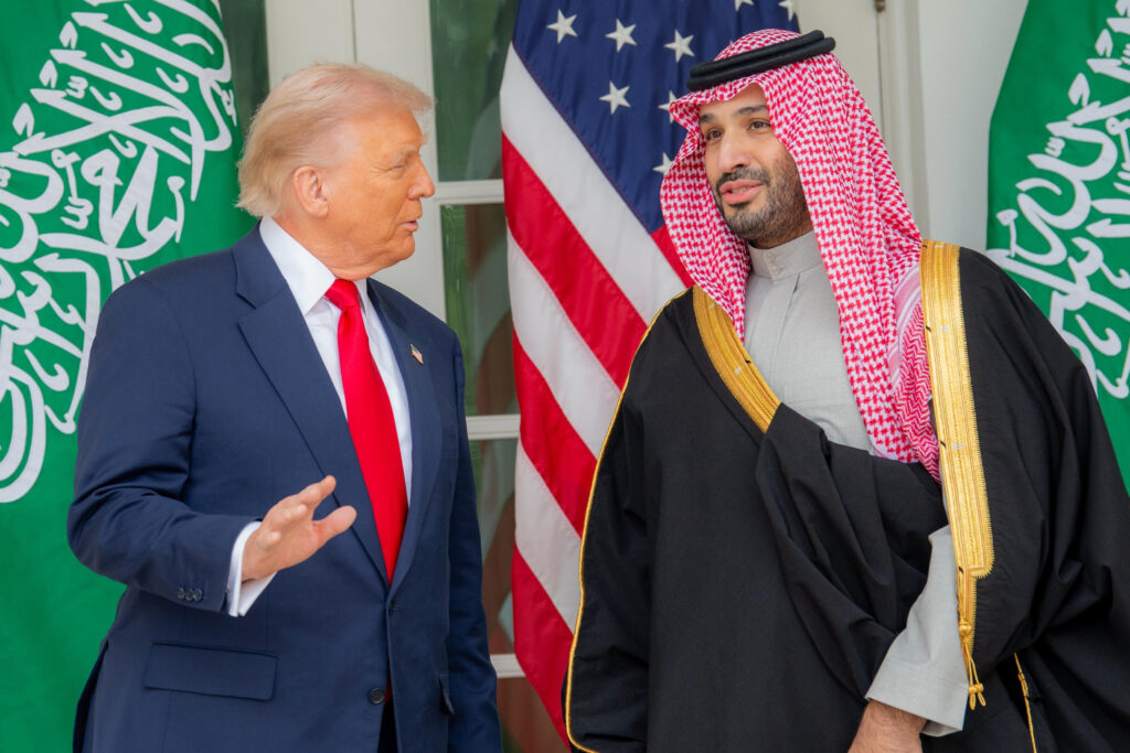 SUA și Arabia Saudită semnează un acord privind energia nucleară civilă. Riadul va putea îmbogăți uraniu
