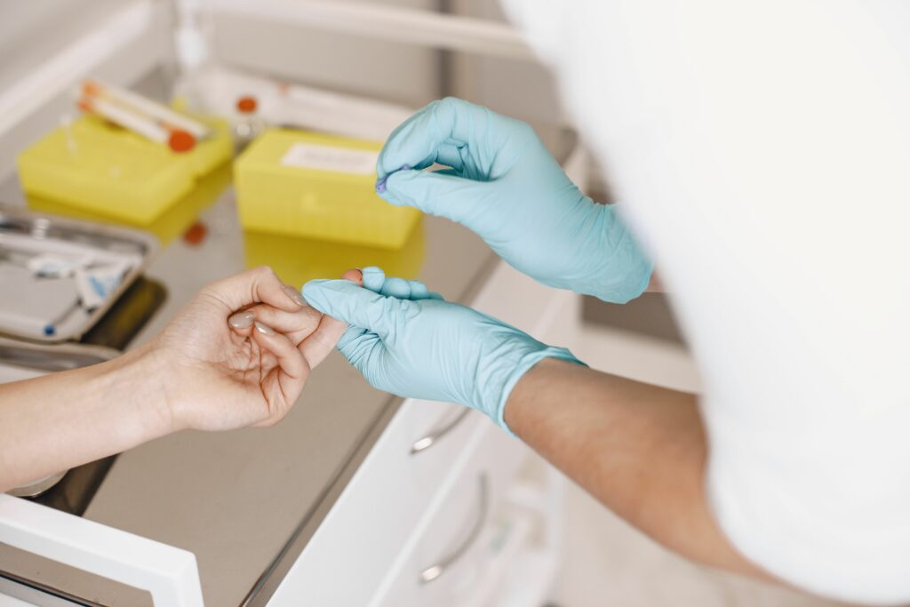 Semnele hepatitei: când trebuie să te testezi? Un medic infecționist explică