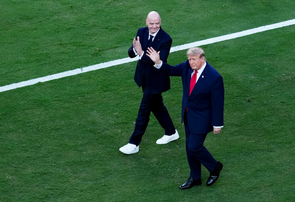 Cupa Mondială 2026: Trump și Infantino, huiduiți la intrarea pe teren pentru ceremonia de premiere