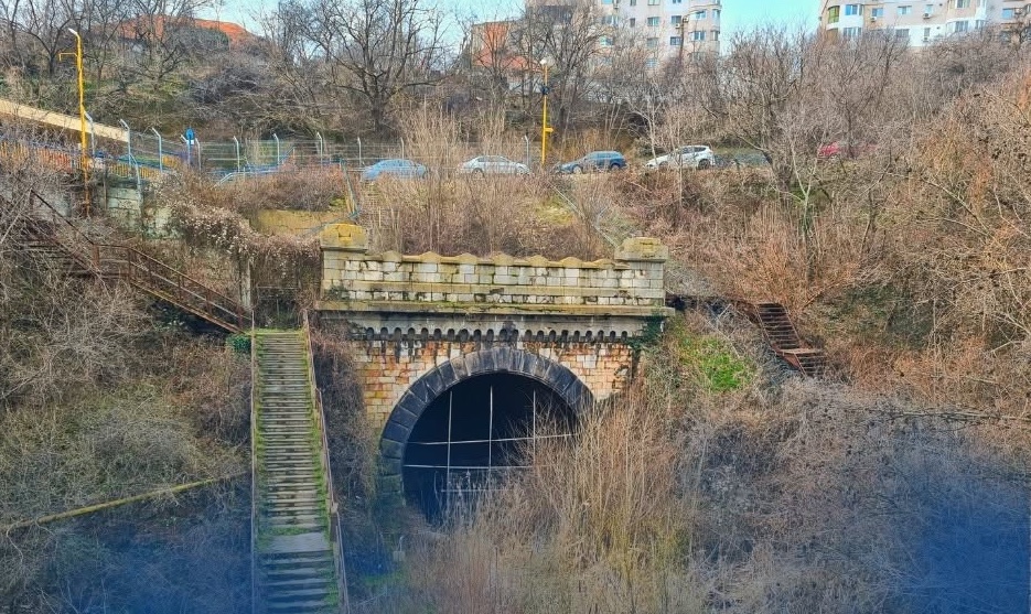 Firma gălățeană Arcada Company concurează cu Strabag pentru reabilitarea Tunelului Palas din Constanța / Contract de peste 400 de milioane de lei