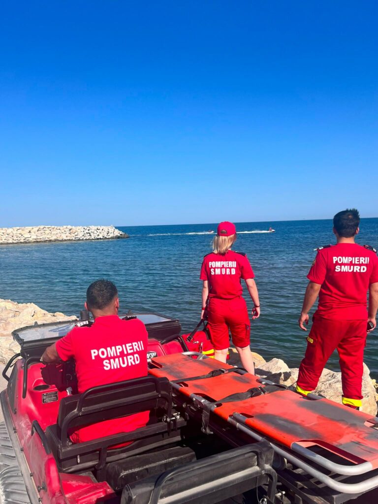 Peste 400 de pompieri vor fi prezenți pe litoral pentru siguranța turiștilor. Proiectul, început în urmă cu 10 ani