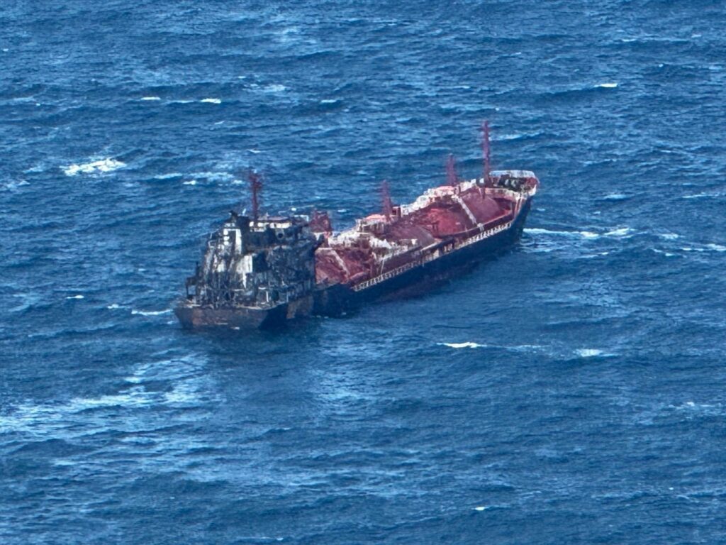 Incendiul navei LPG Gas Lisbon / DSU: Nu există risc pentru populație sau pentru mediul marin