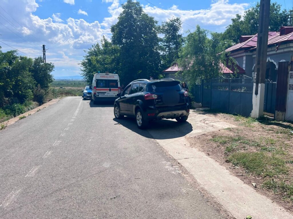 Copil de un an și două luni, mort după ce a fost lovit de o mașină în județul Galați