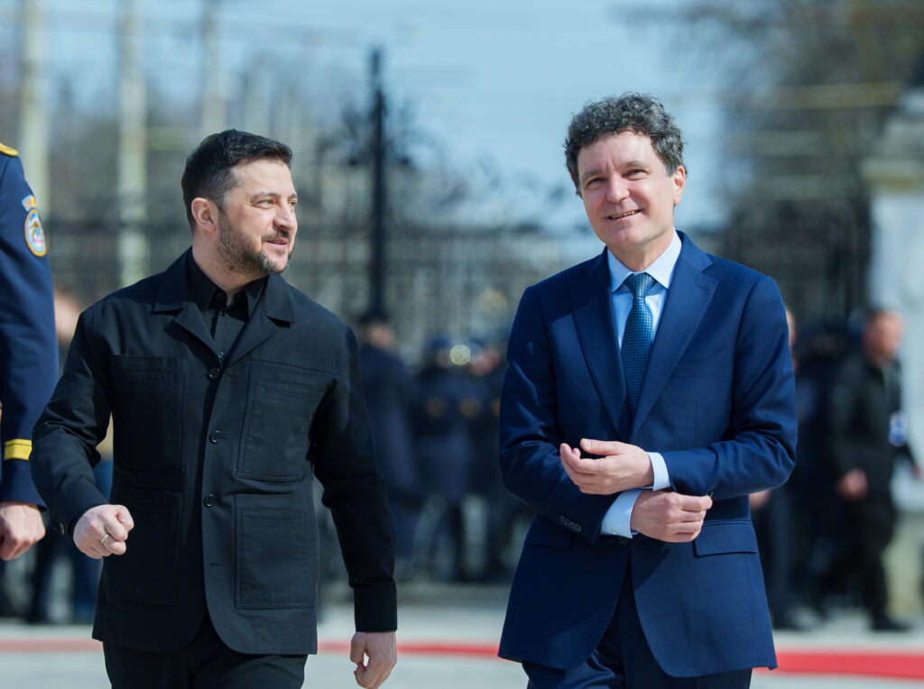 Zelenski lansează „Inițiativa Carpaților”, din care face parte și România. Noua mișcare diplomatică a Kievului