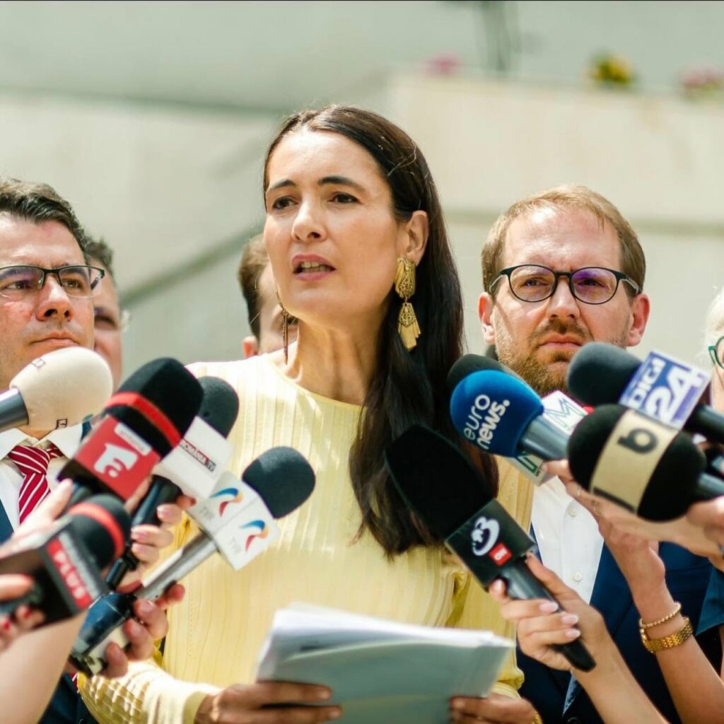 Clotilde Armand, condamnată la 1 an de închisoare pentru folosirea funcţiei pentru favorizarea unor persoane. Interdicție și pentru candidatură. Ce a stabilit instanța de fond
