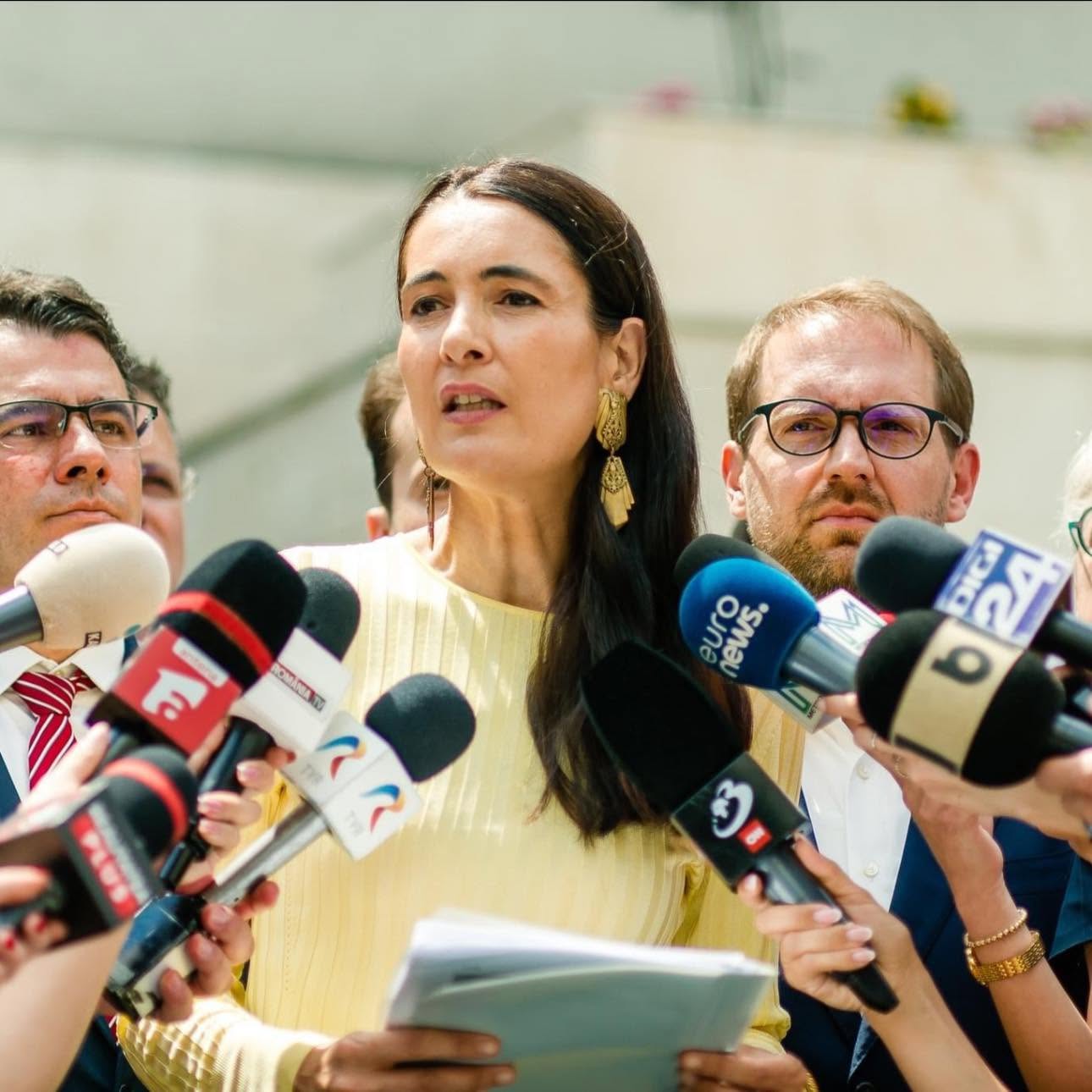 Clotilde Armand, condamnată la un an de închisoare pentru folosirea funcției în favoarea unor persoane