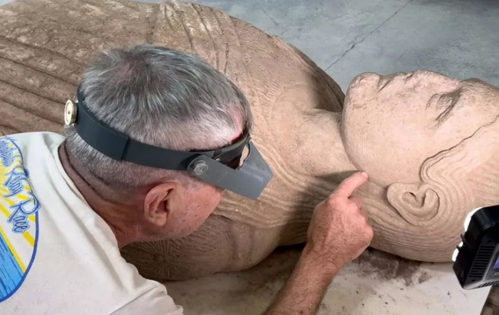 Două statui monumentale, scoase la lumină în Turcia în doar câteva zile. Una îl reprezintă pe zeul medicinei