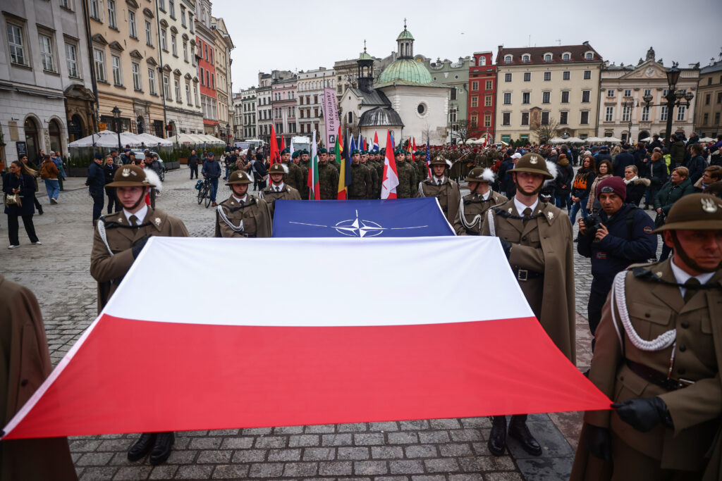 Polonia exclude staționarea armelor nucleare pe teritoriul său, în ciuda amenințării tot mai mari din partea Rusiei