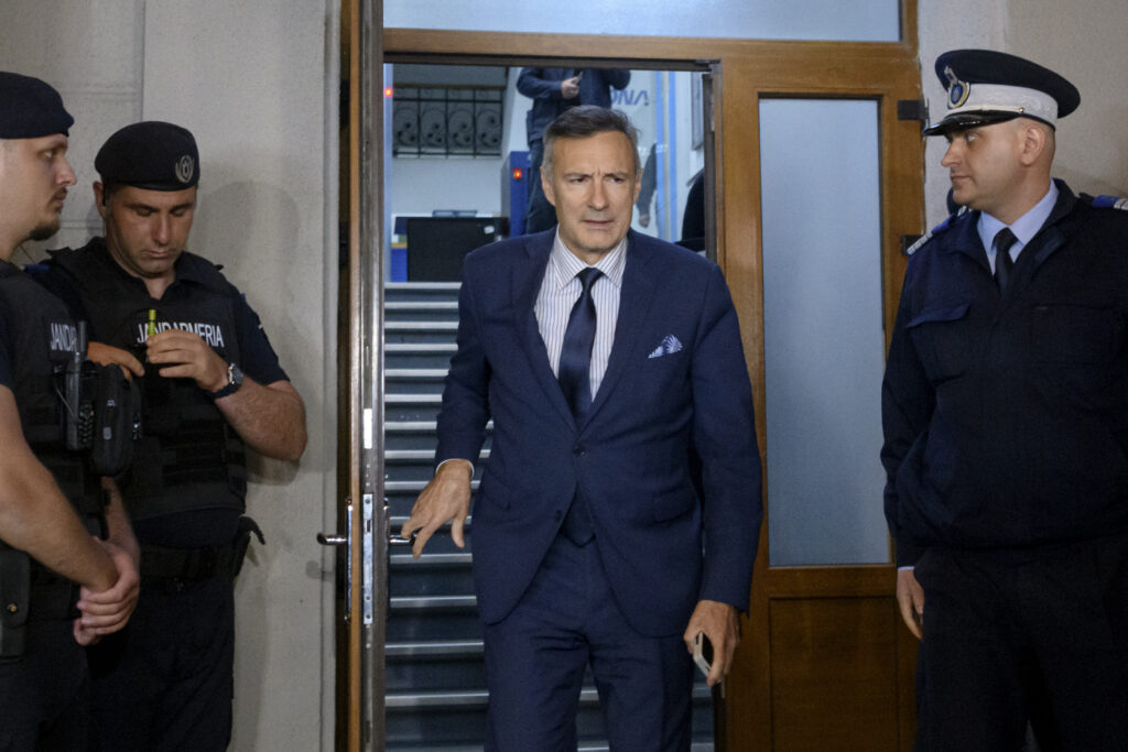 Începe judecata în cel mai delicat dosar de corupție al DNA. Judecătorii Curții de Apel București constată legalitatea rechizitoriului DNA în cazul Florian Coldea, fostul prim – adjunct SRI