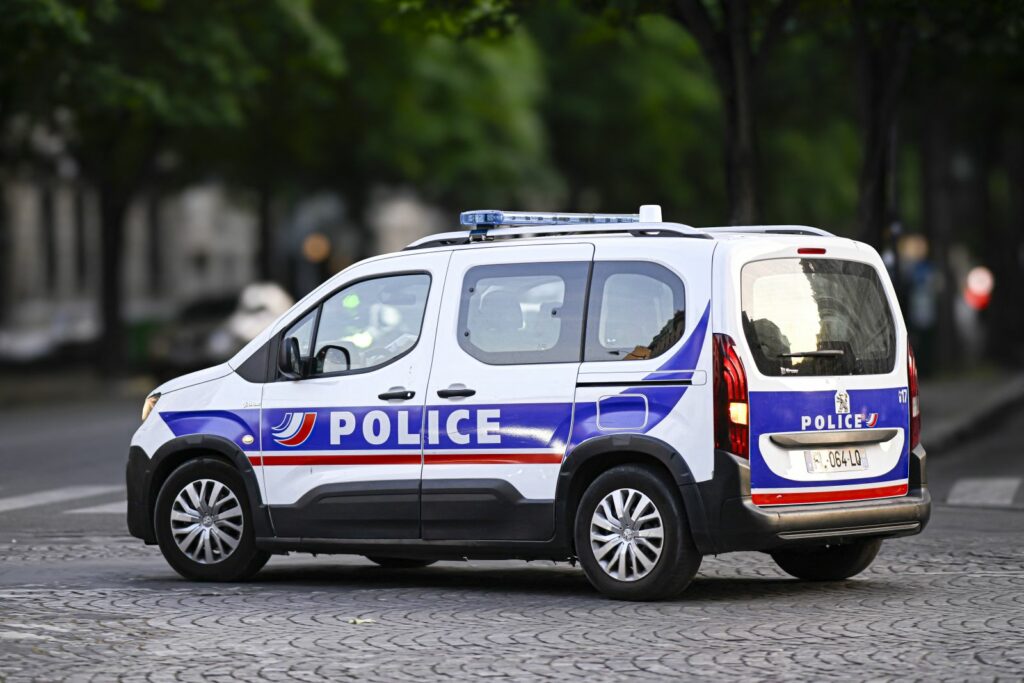 Șase tineri au fost răniți într-un atac armat în Franța. O adolescentă de 16 ani și un tânăr de 19 ani sunt în stare critică