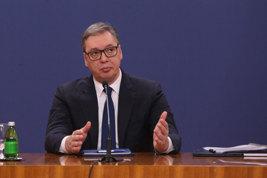 Aleksandar Vucic, critici dure la adresa Tribunalului ONU după refuzul de a-l elibera pe „Măcelarul din Bosnia”: Comportament necivilizat. Voiau ca Mladic să moară după gratii.