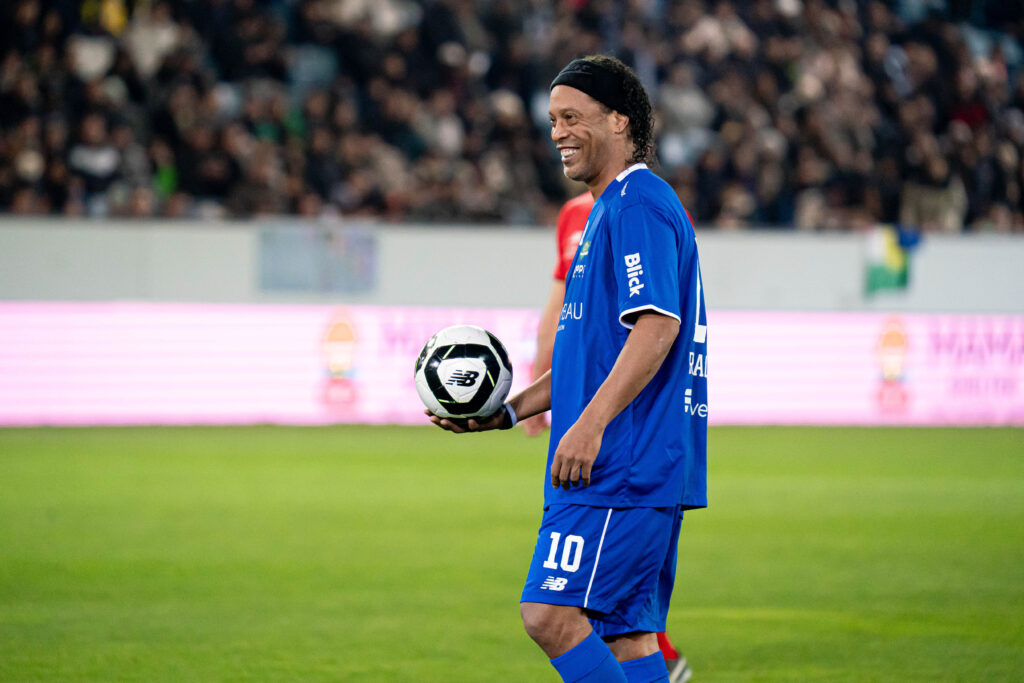 „Mii de fani la „Ronaldinho Day” în Ravenna: o celebrare unică”