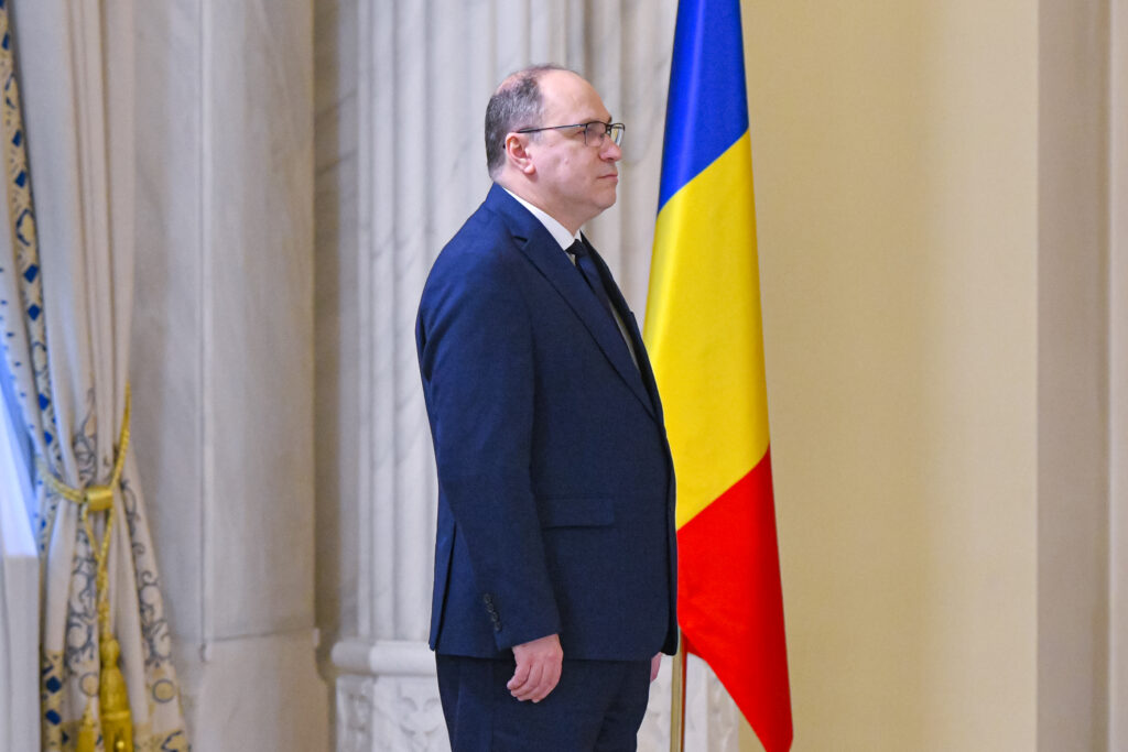 Ministrul Educației: Nu voi propune Guvernului reducerea sprijinului anual acordat elevilor prin bursele sociale