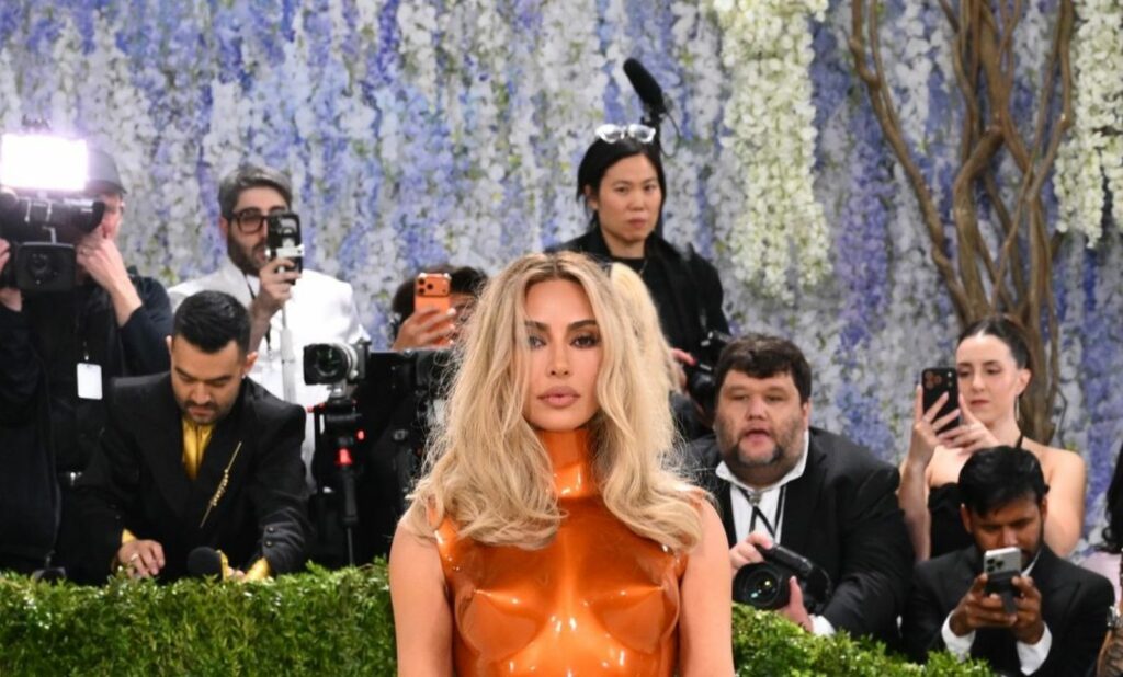 Kim Kardashian, din nou ținta hoților: un bărbat a intrat pe proprietatea vedetei și ar fi furat o mașină