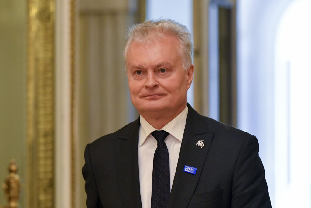 Președintele Lituaniei a ajuns la Kiev înainte de Ziua Independenței. Nausėda se întâlnește cu Zelenski