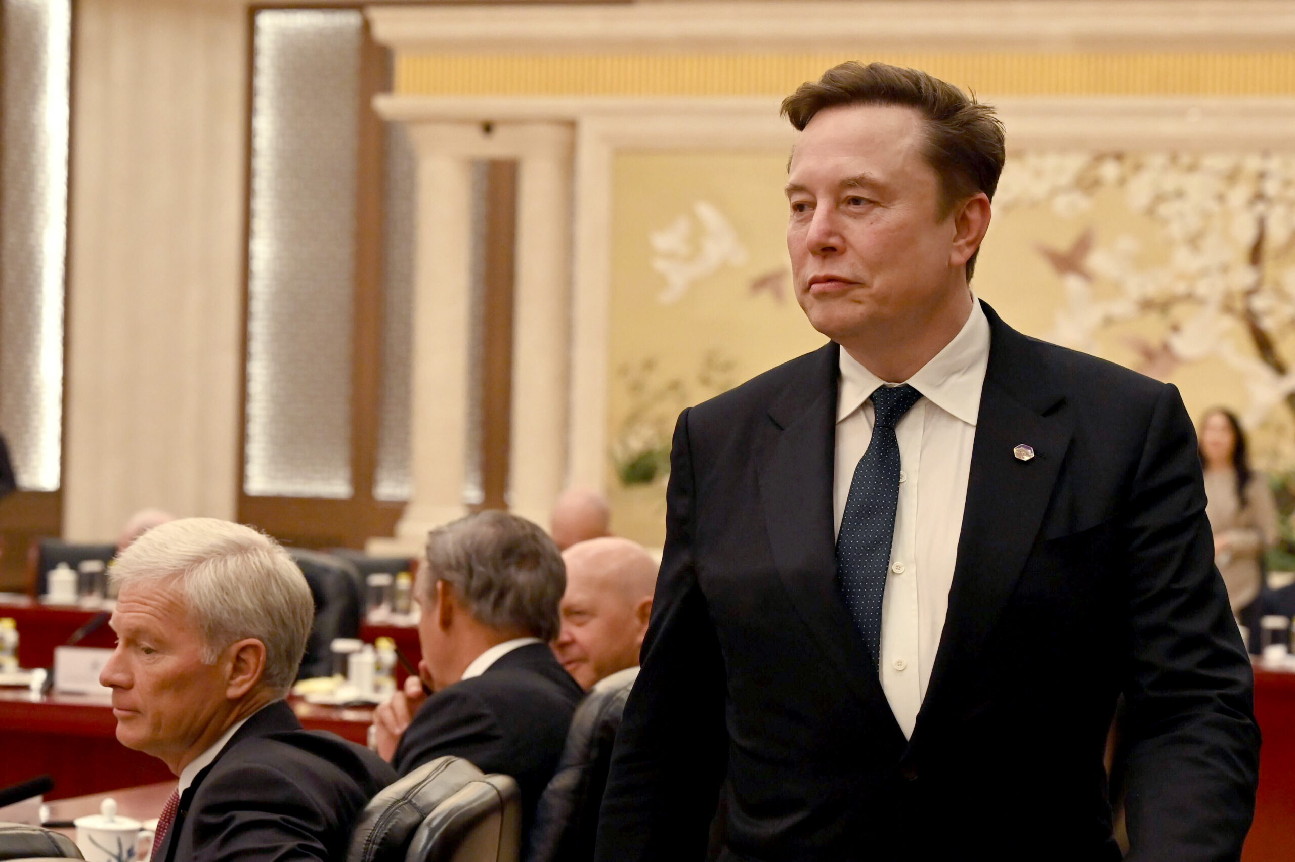 FT: Musk permite folosirea Starlink în atacuri aeriene ucrainene împotriva Rusiei