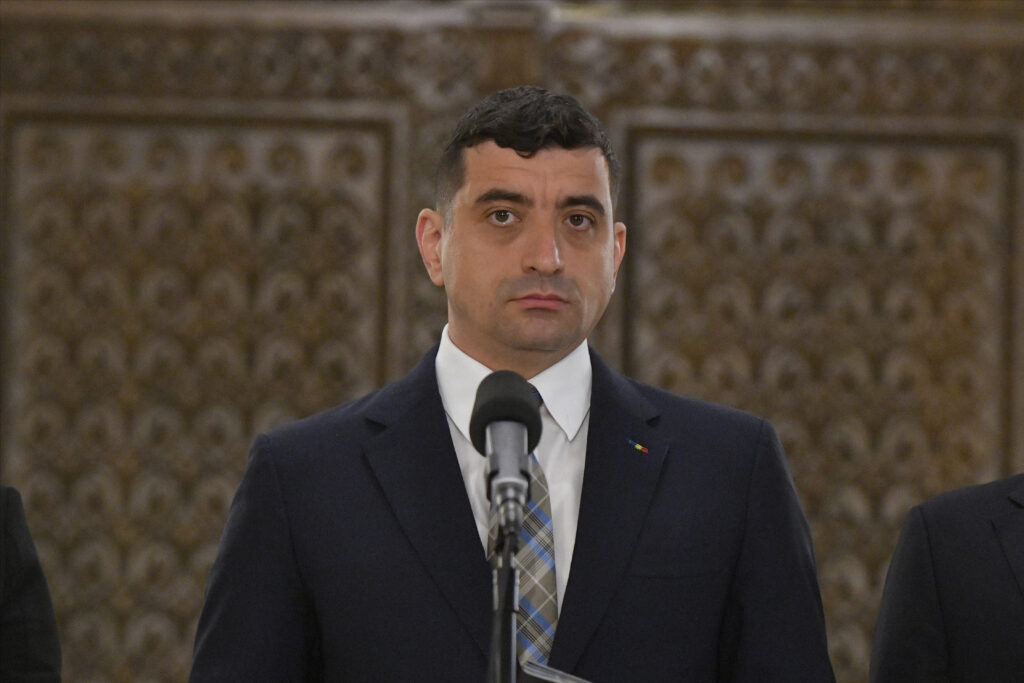 George Simion spune că AUR este alături de Călin Georgescu: „Trebuie să fie președintele României”.  Liderul AUR îl acuză pe Nicușor Dan că „nu respectă Constituția”