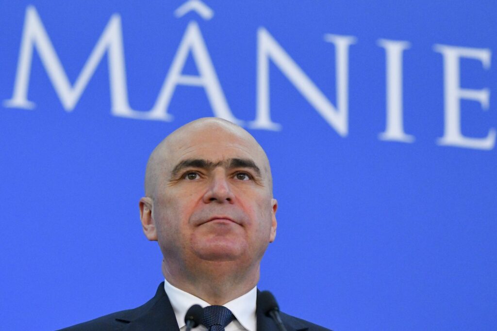 Bolojan: "Cetățenii nu vor fi deconectați". La nevoie, Transelectrica va putea limita consumul marilor fabrici
