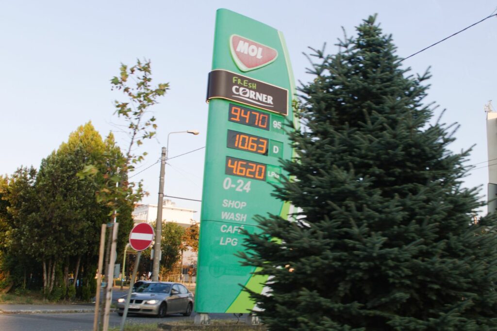 A intrat în vigoare legea care schimbă piața carburanților. Ce se întâmplă cu prețul motorinei