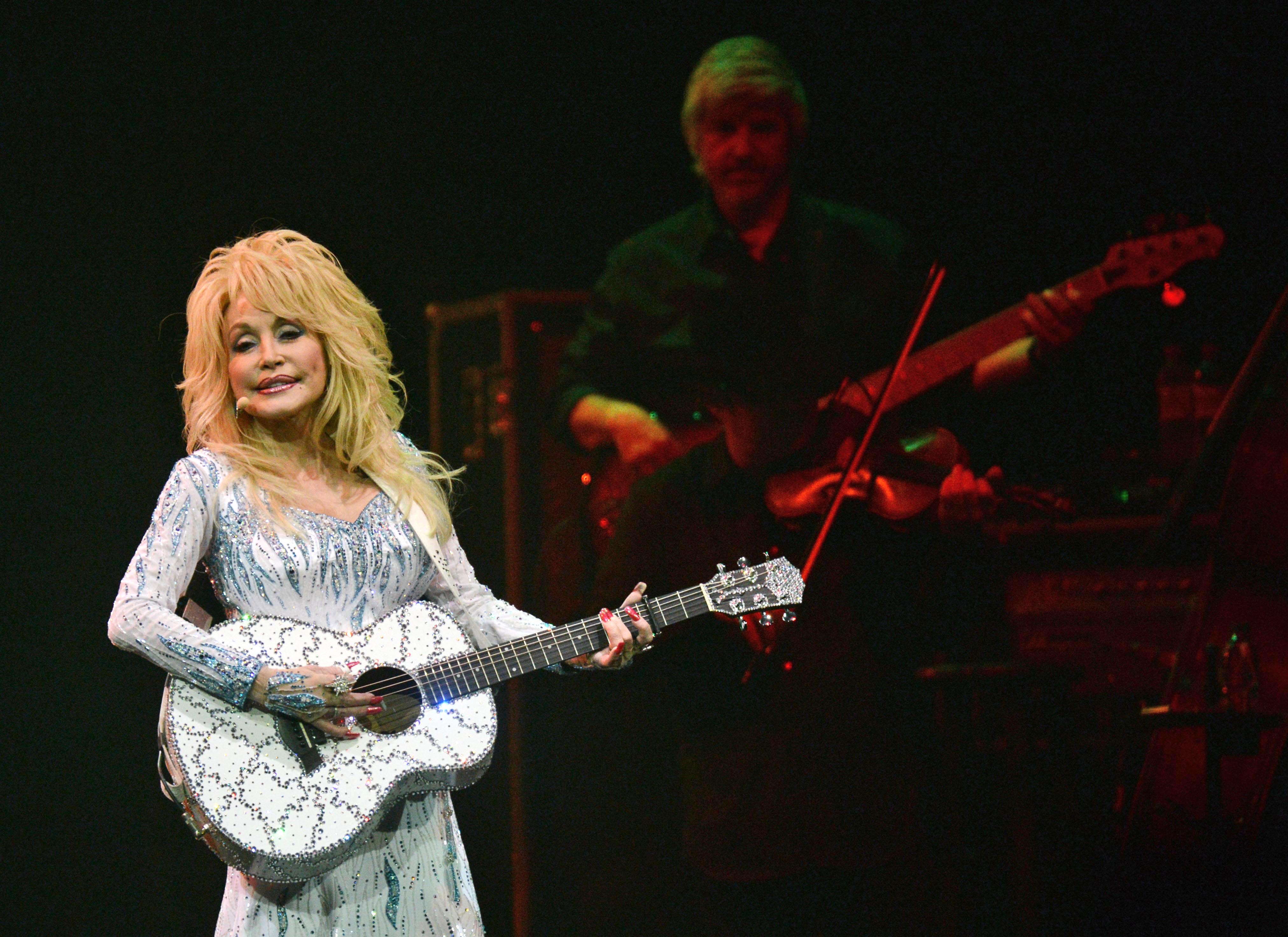 Dolly Parton, înmormântată alături de soțul ei la Nashville
