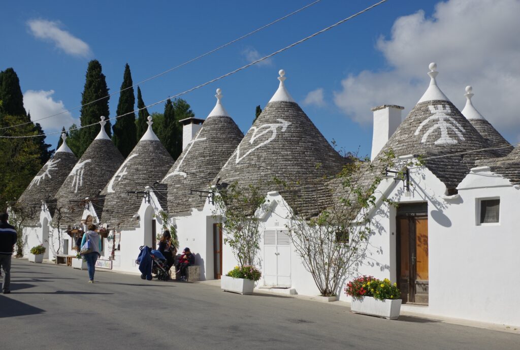 Străinii se năpustesc spre satele Italiei pe care turiștii le trec cu vederea