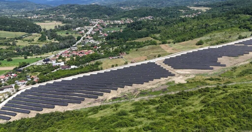 Grupul Carmistin își reduce dependența de energia din rețea prin investiții în capacități proprii de producere a energiei verzi, care vor acoperi 50% din consumul total de energie electrică