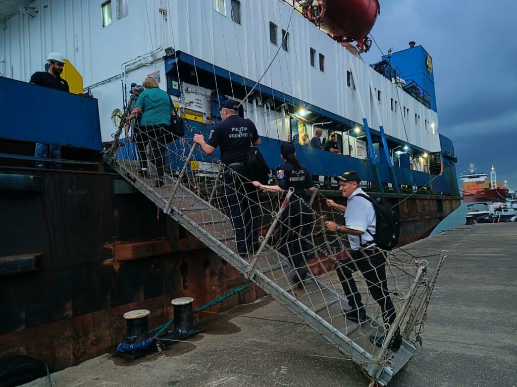 Traficul navelor comerciale a crescut cu până la 50% la Sulina și Tulcea. Ce s-a schimbat din iulie