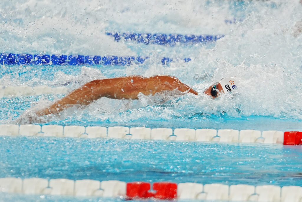 David Popovici intră în istorie! Câștigă a treia oară consecutiv titlul european la 200 m liber