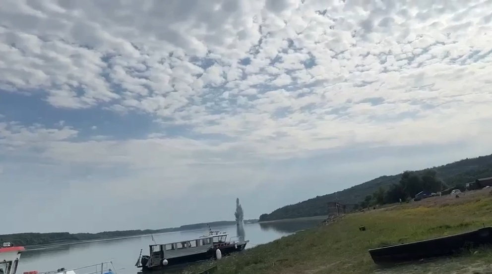 Cât de eficientă a fost detonarea controlată a stâncii de pe Brațul Bala al Dunării? Primele măsurători ale specialiștilor Apelor Române
