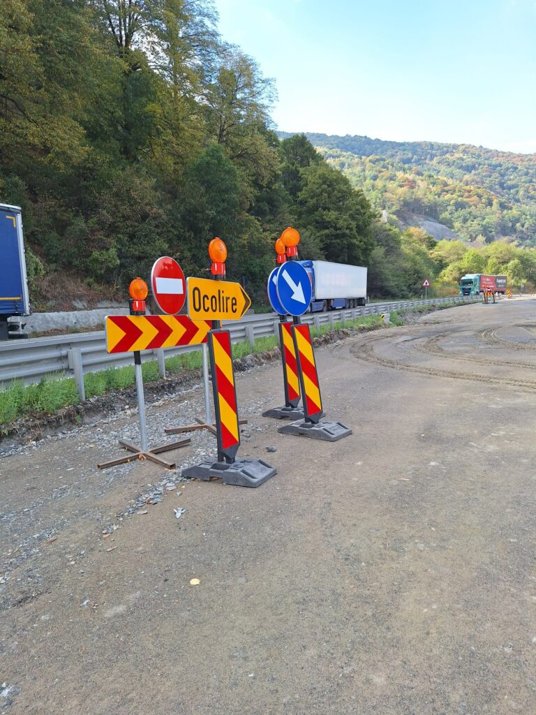 Schimbare importantă pentru șoferii care merg pe Valea Oltului. Traficul pe DN7, deviat până la sfârșitul anului