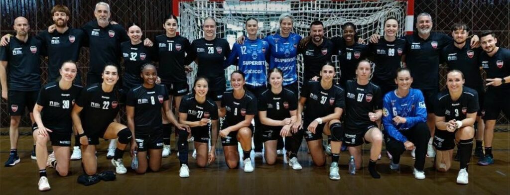 Gloria Bistrița, campioana României la handbal feminin, câștigă al doilea amical al verii. În ce formulă a jucat formația lui Carlos Viver