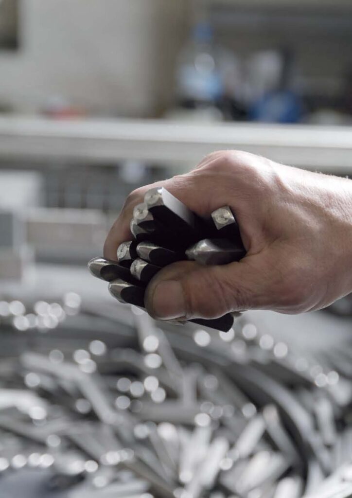 Unior Tepid: alegerea poansonului industrial nu se oprește la dimensiunea caracterului