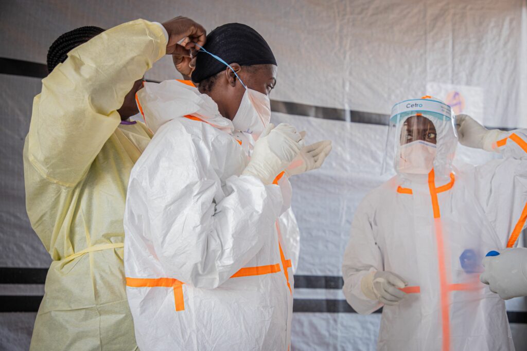 Congo începe campania de vaccinare pentru Ebola: primii sunt medicii, asistentele și lucrătorii din prima linie