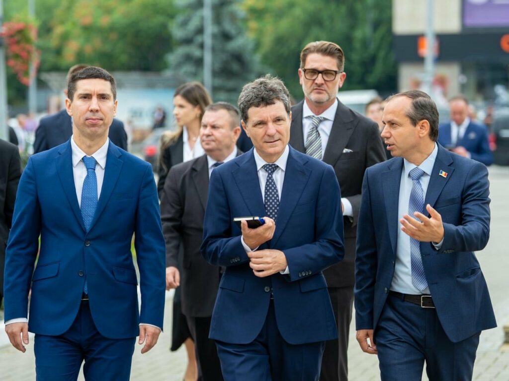 Nicușor Dan, vizită în Cahul de Ziua Independenței Republicii Moldova: La Cahul regăsim legături între România și Republica Moldova