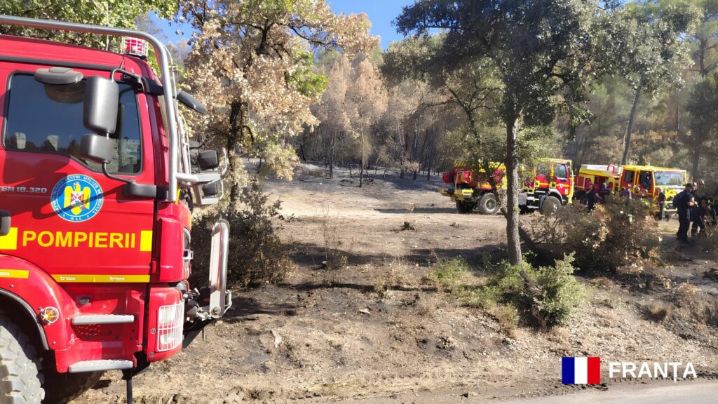 Pompierii români, în Franța și Grecia: intervin în zone greu accesibile și patrulează în regiuni cu risc de incendii