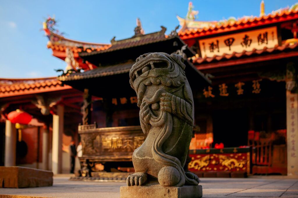 "Instagramul chinezesc" care schimbă turismul. O singură postare poate umple un oraș de vizitatori