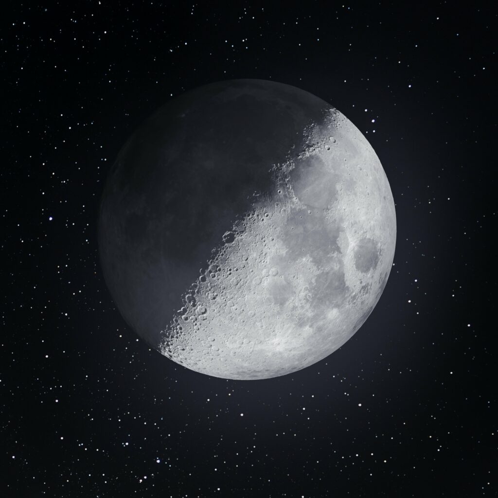 O rachetă SpaceX scăpată de sub control s-a ciocnit de Lună. VIDEO cu momentul impactului