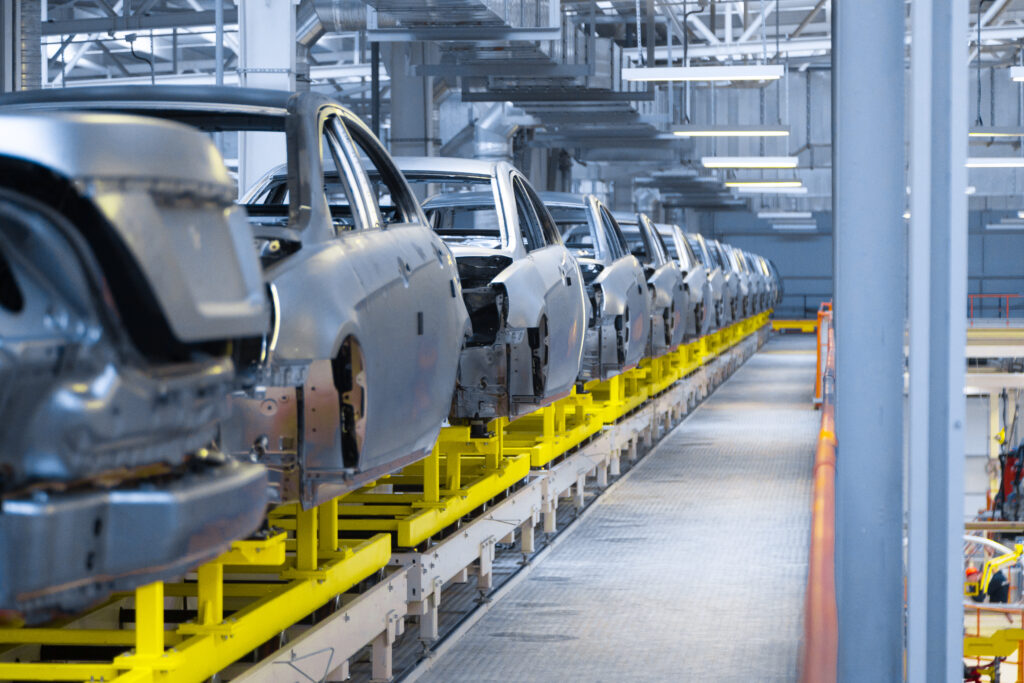 Reduceri masive de locuri de muncă la Volkswagen, BMW și Mercedes