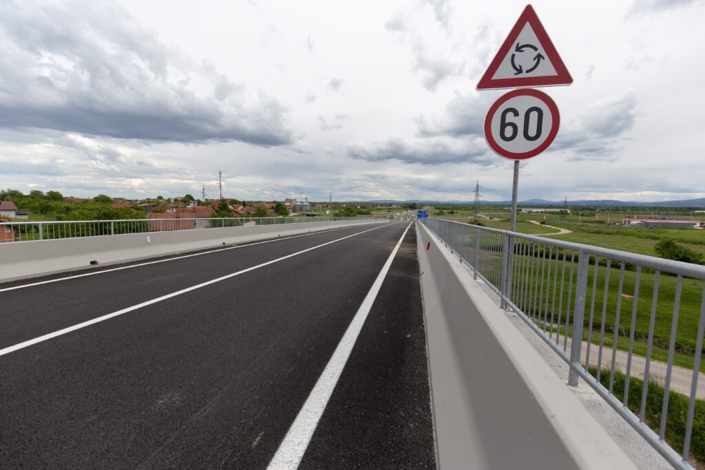 8.000 de euro, 10 puncte pierdute într-o secundă, mașină blocată 3 luni. Prețul unei greșeli de câteva secunde