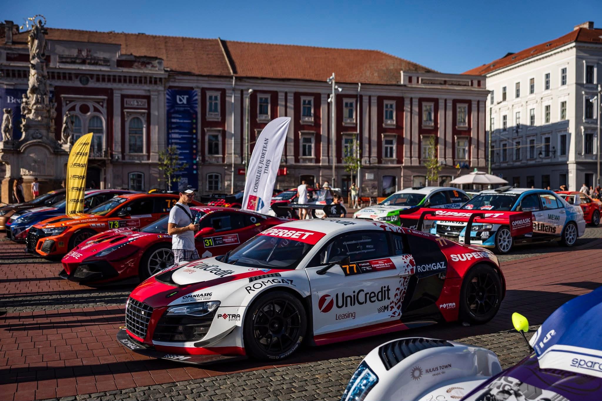 Imagine asociată subiectului: Super Rally Timișoara aduce la start piloți consacrați și modele Porsche, Ferrari și prototipuri