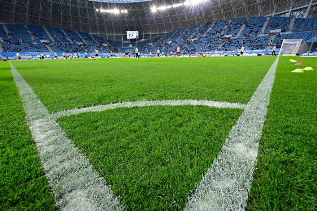 CFR Cluj primește vizita liderului FCSB în Superligă. Cine transmite partida