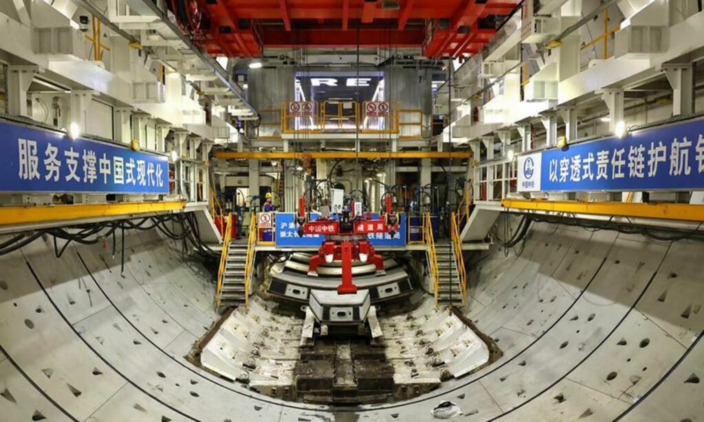 China anunță un nou record în infrastructură: tunel de mare viteză construit sub fluviul Yangtze pentru trenuri de 350 km/h