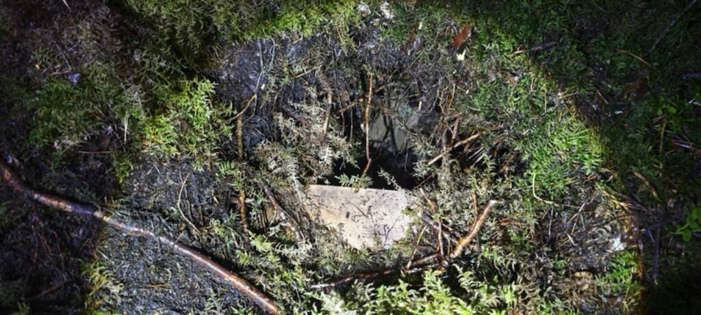 Tuneluri sub granița UE: 28 de migranți au intrat din Belarus în Letonia printr-un pasaj ascuns cu vegetație