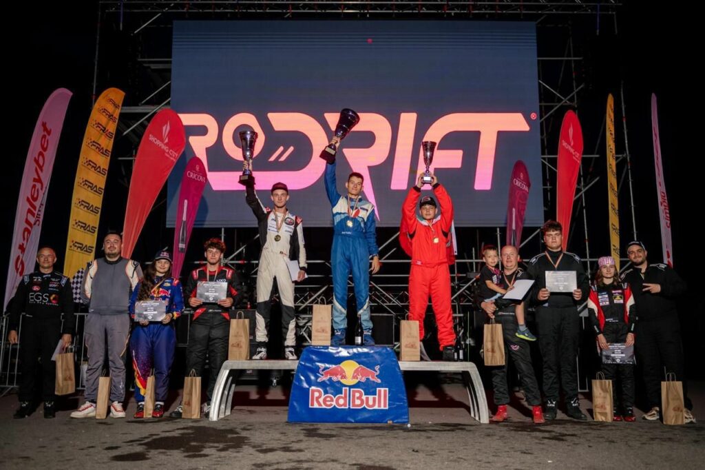 Cine este cel mai tânăr câștigător al Campionatului Național de Drift. Bucureșteanul care a învins pe Transilvania Motor Ring are doar 17 ani