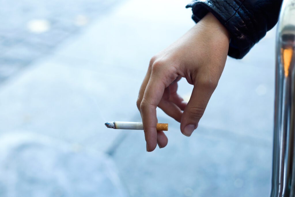 Fumătorii știu că țigările provoacă cancer. Riscul despre care mulți nu știu